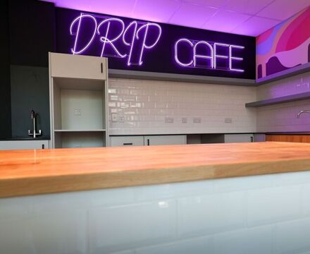 Drip cafe counter 2